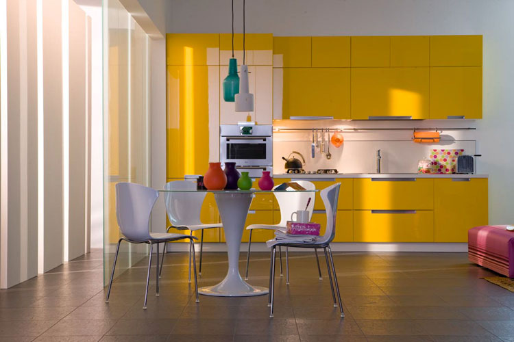 Espace de Veneta Cucine cuisine de couleur-cuisine jaune